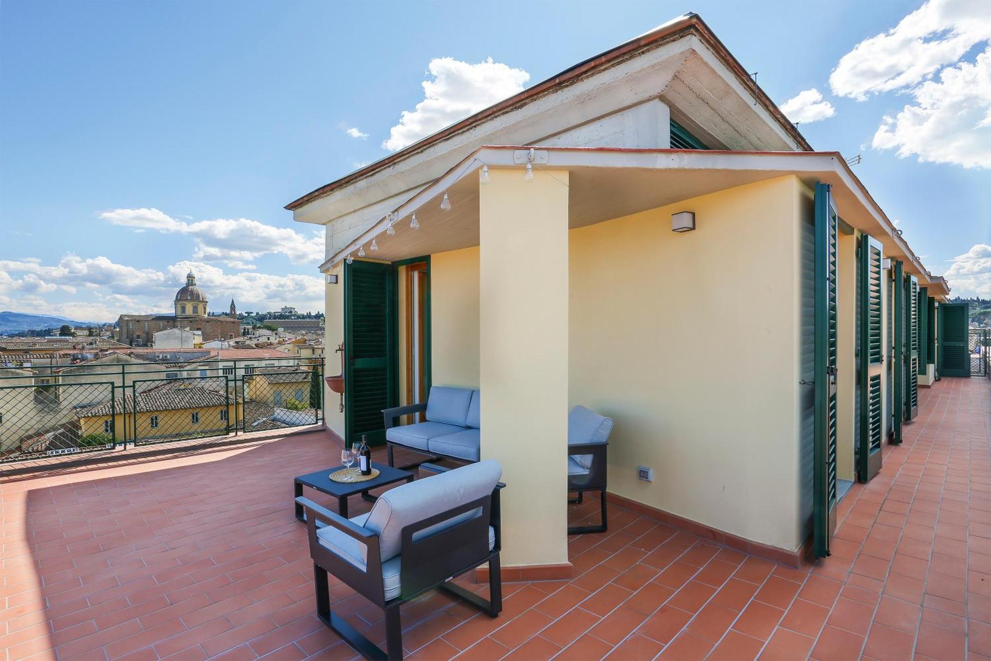 Penthouse With Big Terrace In Oltrarno