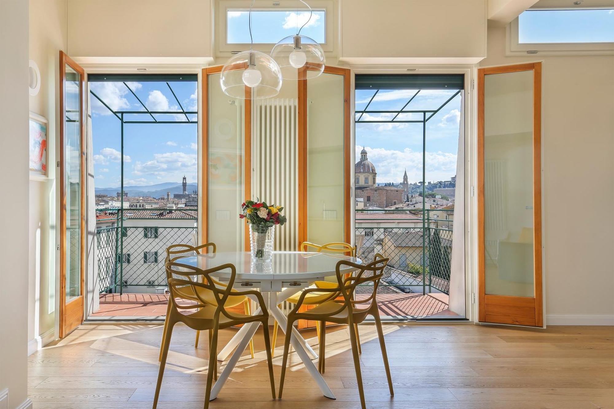 Penthouse With Big Terrace In Oltrarno Apartamento *
